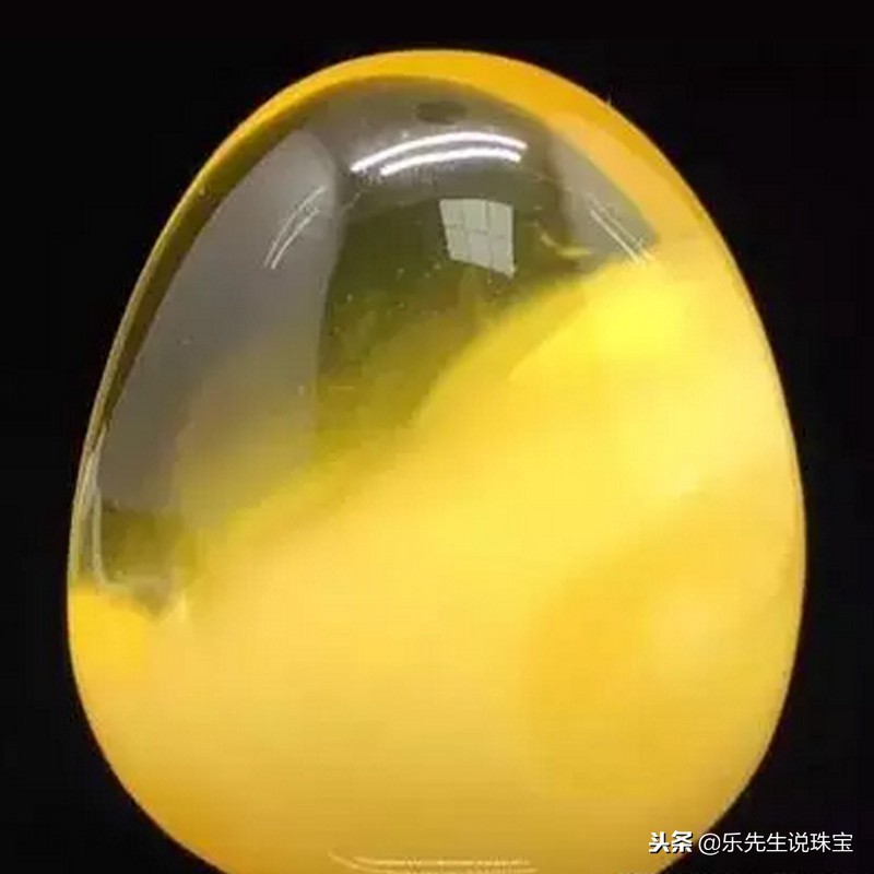 如何鉴别真假蜜蜡这方法简单有效,蜜蜡打紫光灯一定能鉴别真假吗