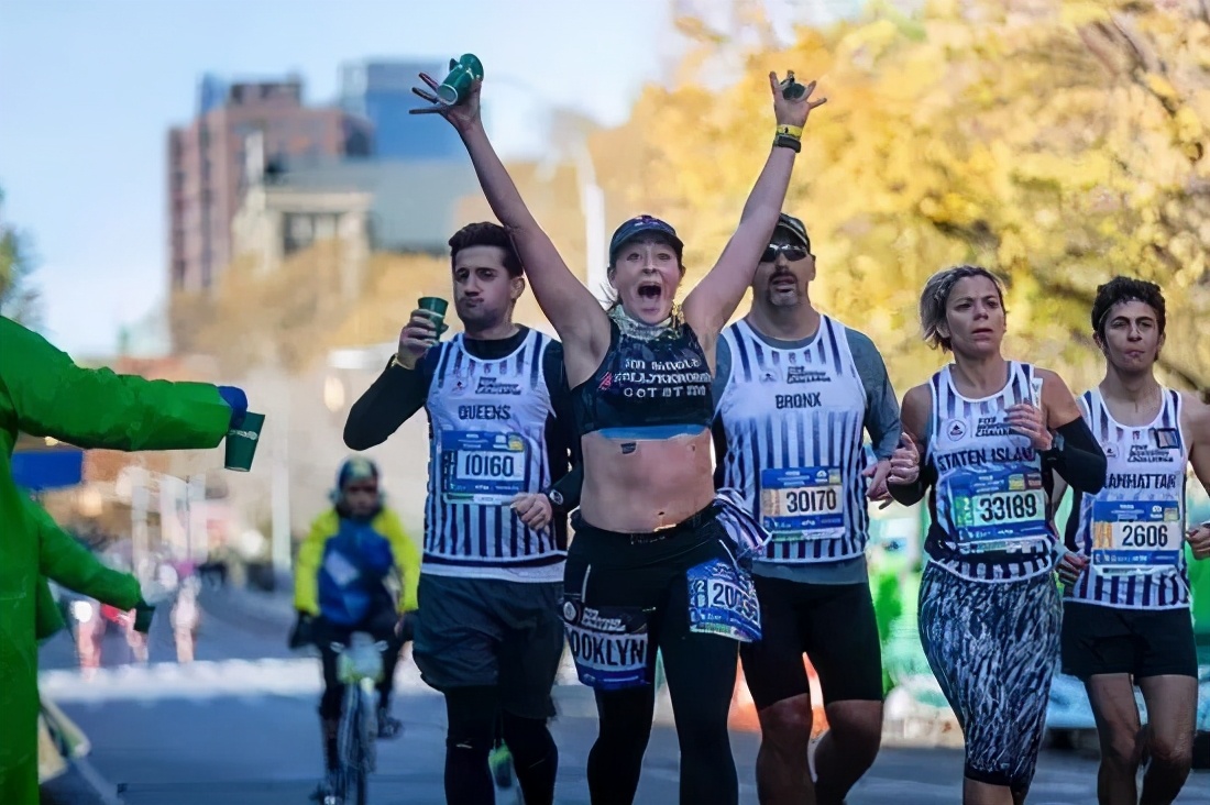 成功减重100斤的博主,美国博主承认减肥