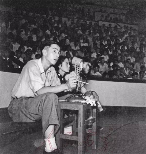 天津卫津路老照片,1998年天津卫津路街景