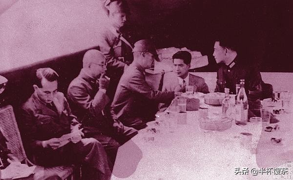 他是新四军，华东局潜伏上海最重经济特工，牺牲在上海解放前三天