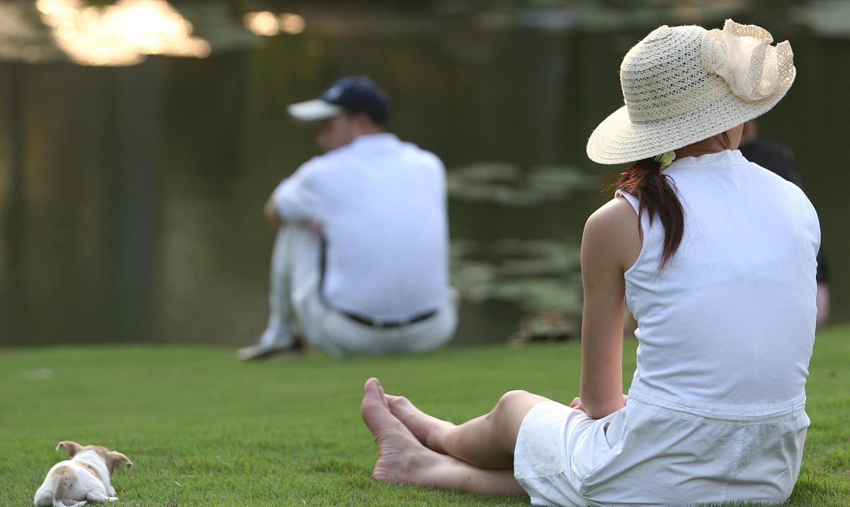 不顾家的男人不会有好下场,好赌的男人用冷战对付他能改过吗