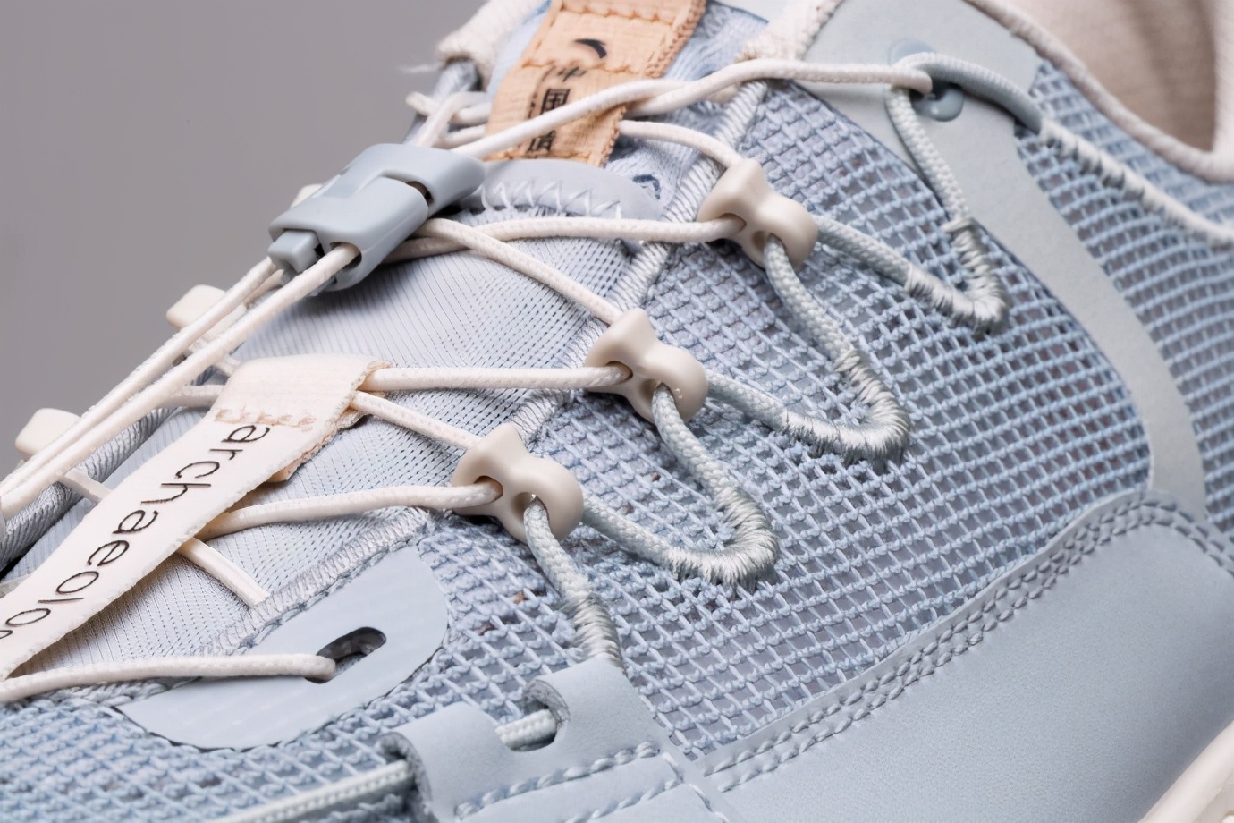 安踏海沃德2发布,安踏经典休闲鞋图片