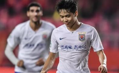 年底吃饺子!头顶脚踢+乌龙国奥3-0马里,鲁能学霸成全场唯一亮点