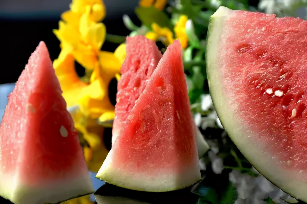 为什么有的孕妇孕期那么怕热,怀孕时孕妈怕热是怎么回事