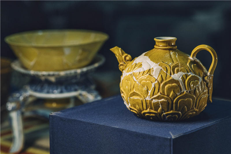 景德镇为什么还在坚持手工制瓷,什么时候景德镇制瓷得到迅猛发展