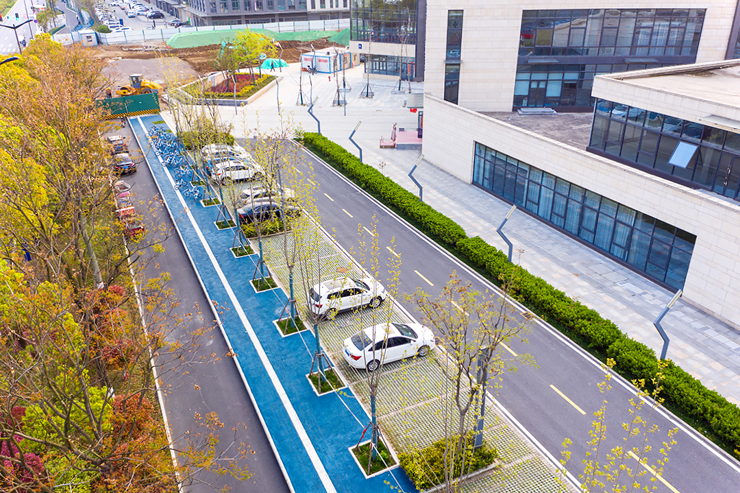 安大磬苑校区翡翠湖,安大合工大翡翠湖附近商业