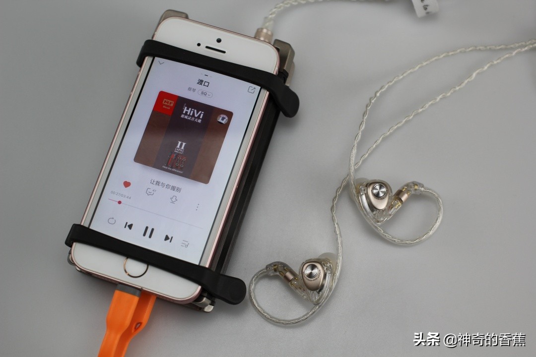 兴戈耳机半入耳式推荐,兴戈EM2圈铁耳机