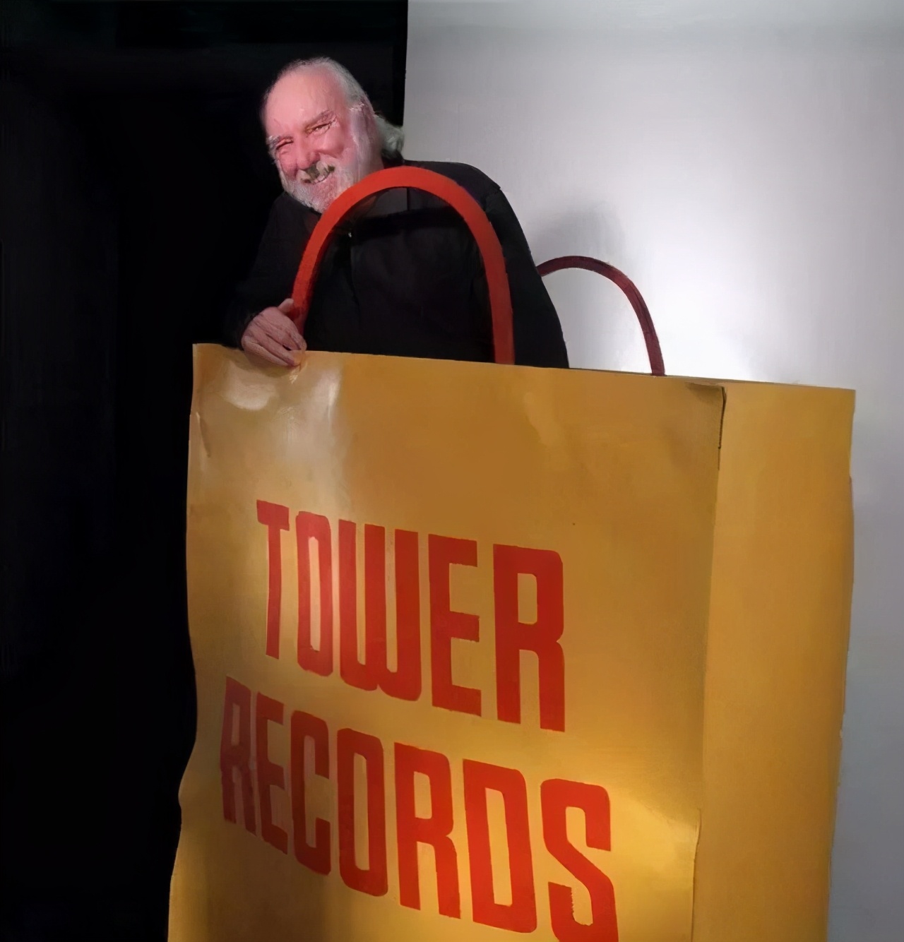 破产14年后，线上回归的TowerRecords有搞头吗？