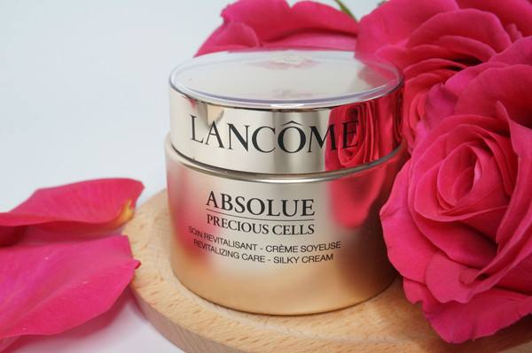 抗衰保湿效果最好的牌子护肤品,四十岁紧致抗衰护肤品品牌