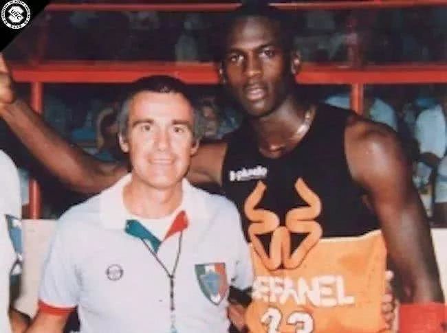 airjordan1白橙扣碎,airjordan1低帮白鞋黑勾