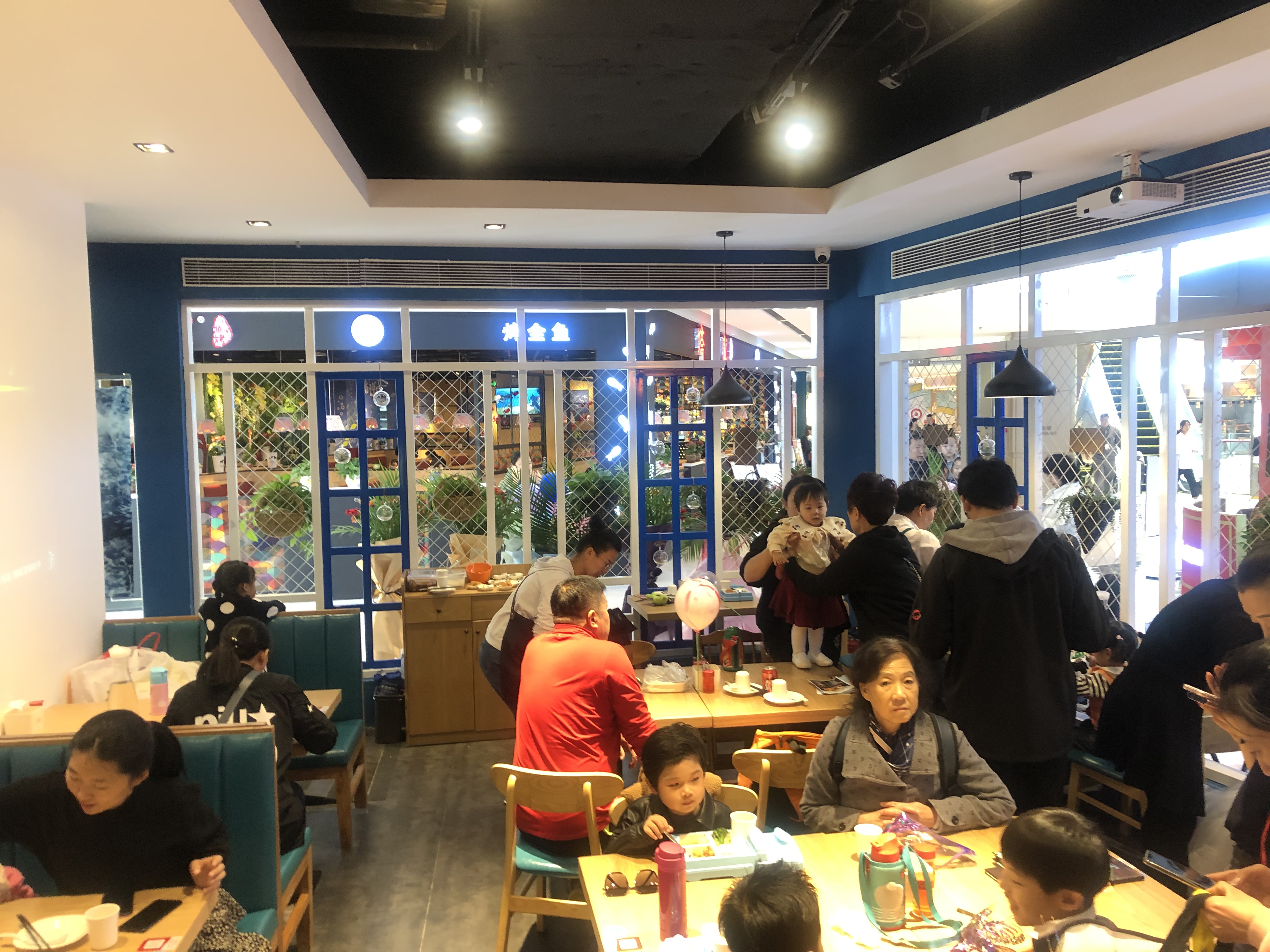 翅塘里落户青岛保利广场让轻奢口感不再遥不可及