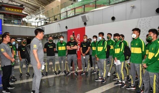 悲催!这赛季亚冠联赛,中超3队成大礼包,海港连回程机票也订了