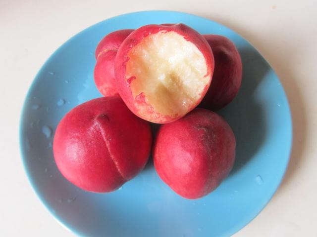 用盐洗桃子可以去桃毛吗,怎么洗桃子才能把桃子洗干净