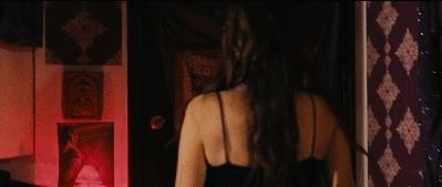 因爱成“神”或是为爱着“魔”,差别只在一念间