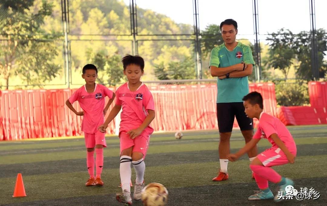 姊呭窞鎸煄闈掕鏈堣禌,鑱屼笟姊槦瓒崇悆闈掕