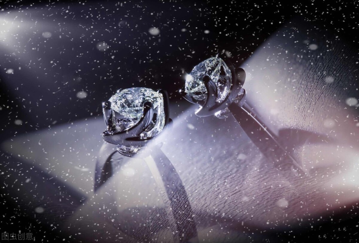 1克拉钻戒有多大？1克拉钻戒多少钱？普通人买得起吗？