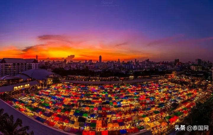 火车夜市，不说再见，只为后会有期……