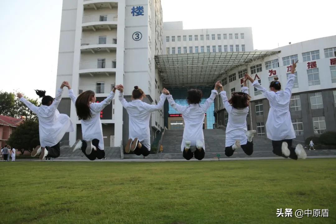 大片来袭！河南各高校凹造型毕业照绝对惊艳到你