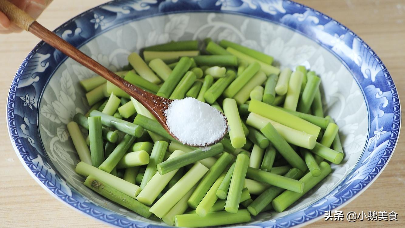 腌蒜苔的老式做法,家常甘肃腌蒜苔简单做法