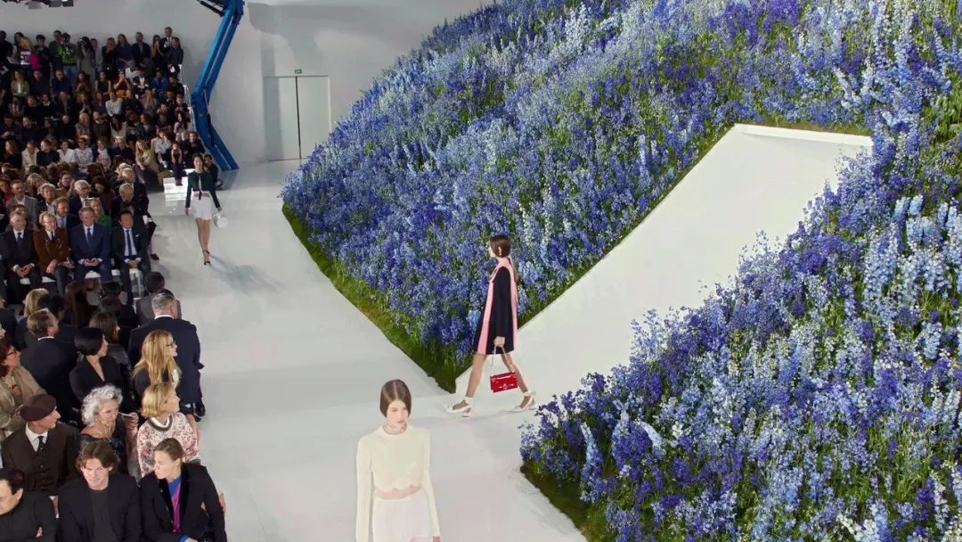 CK是个负心汉，将RafSimons逐出门户，究竟错在谁？