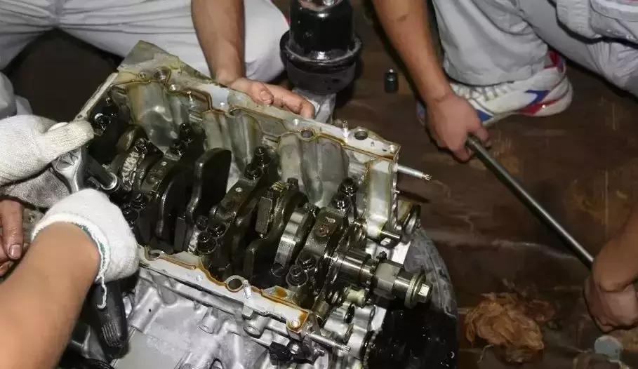 改装潜力大无边!感谢丰田VVT-I!锐志2.5L蜕变3.0!