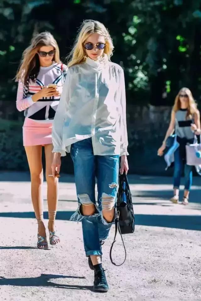 夏天透的衣服里面穿什么内搭,什么样的衣服夏天穿最有质感