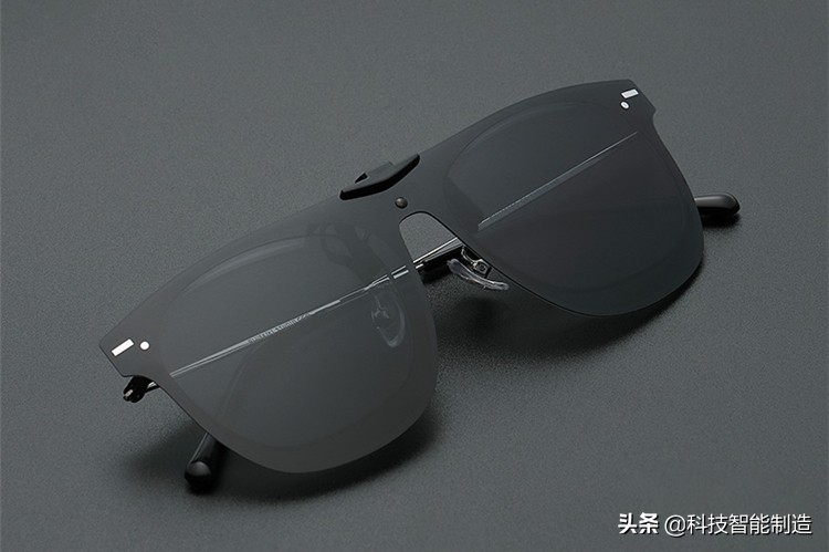 镜片渐变色防蓝光眼镜,防雾眼镜蔡司镜片