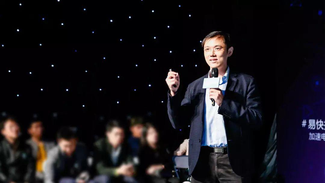 10个月融资3轮，拿下6500万美元，易快报没有“护城河”？