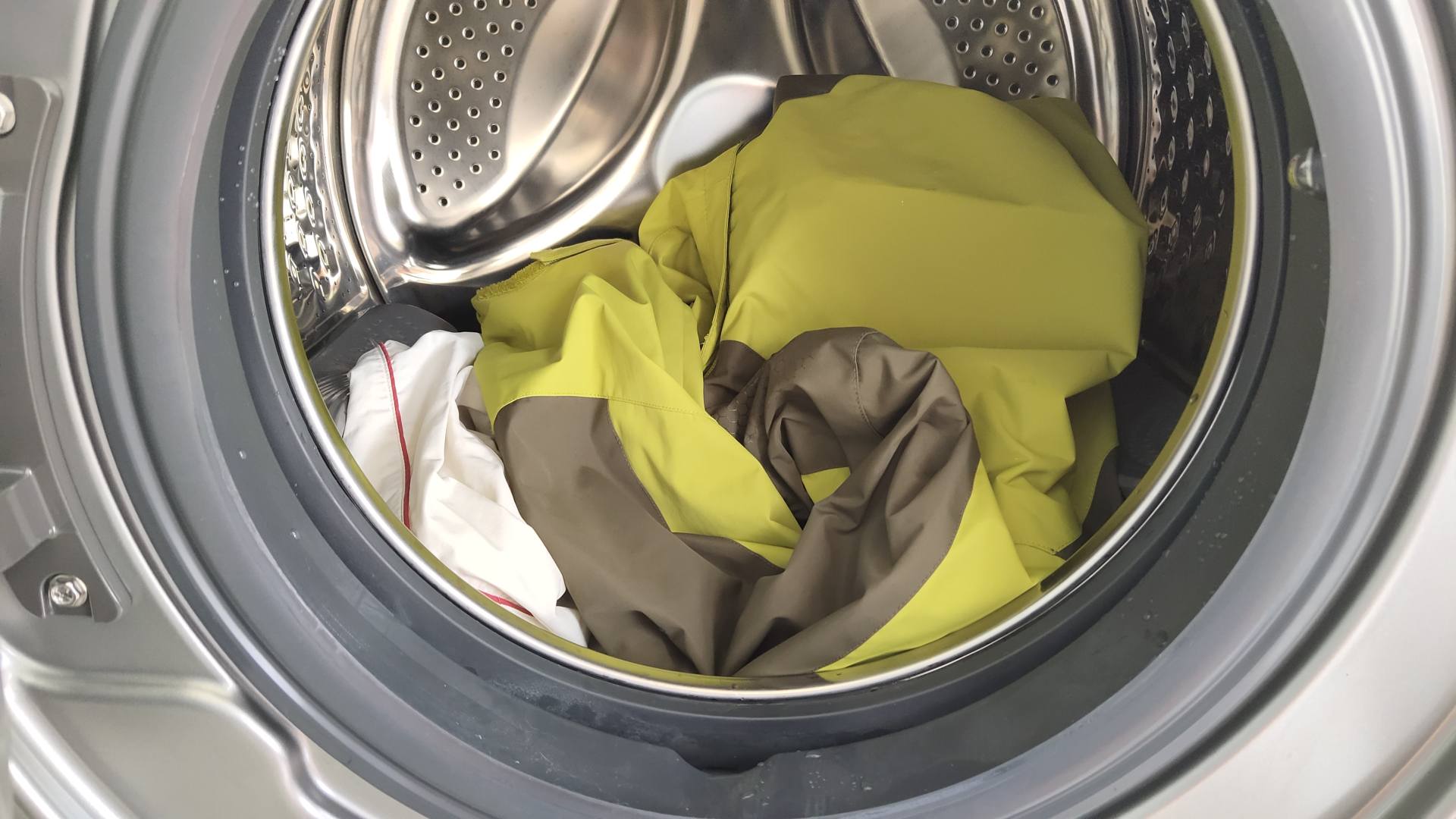 传说中的洗烘套装有那么好吗？春夏秋冬衣物都试过后，有了答案