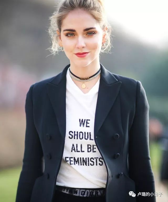 显高显瘦百搭，中年女人的少女感，是这样穿出来的