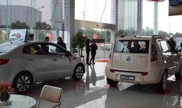 买车贷款和全款哪个合适,买车贷款好呢还是全款好