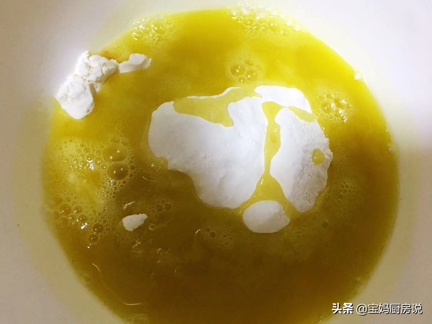 包饺子剩了很多饺子皮,包饺子剩了一个面团