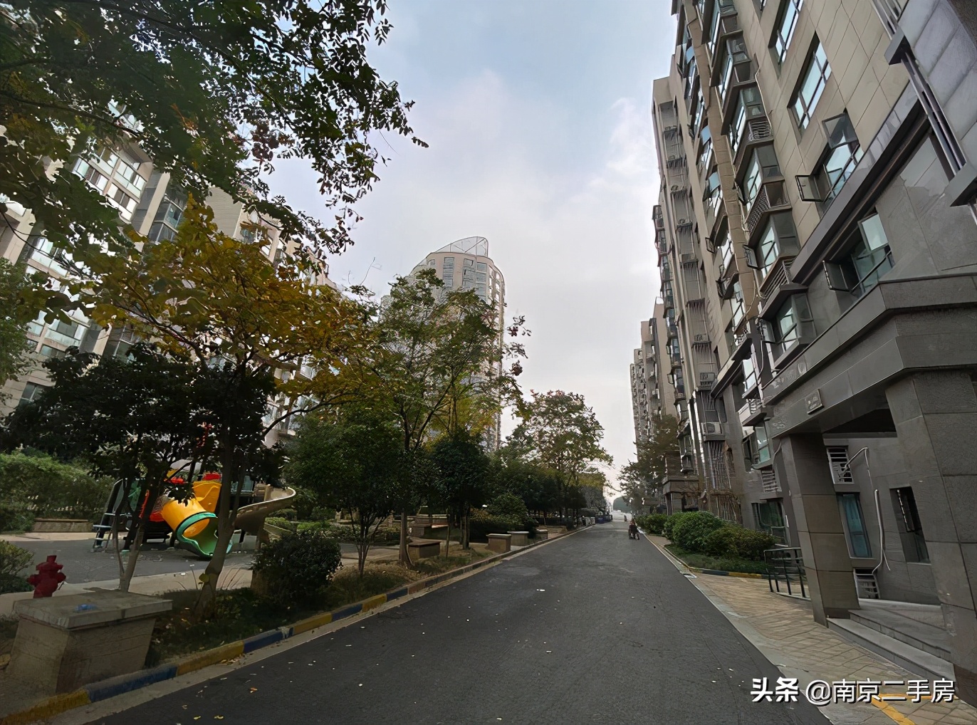 扎心！毗邻地铁，却房价垫底，业主吐槽：户型太奇葩