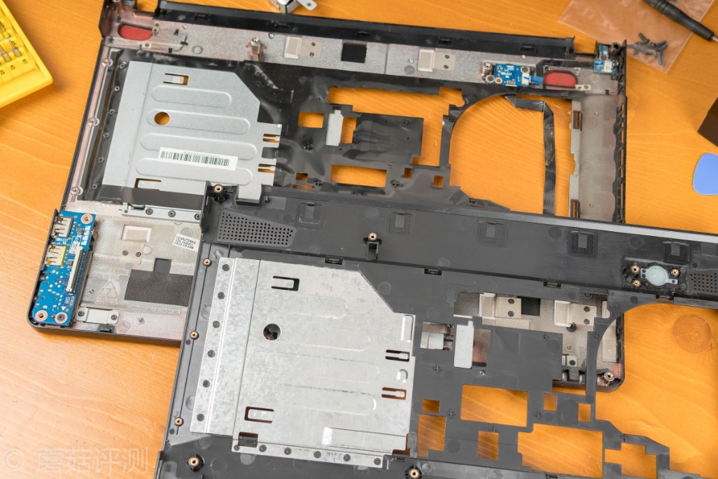 转轴断了维修多少钱,联想y400拆散热铜导管