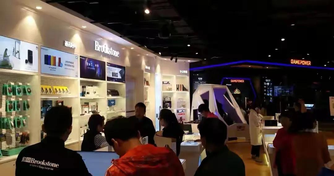 宏图三胞店铺,宏图三胞国潮主题游乐场