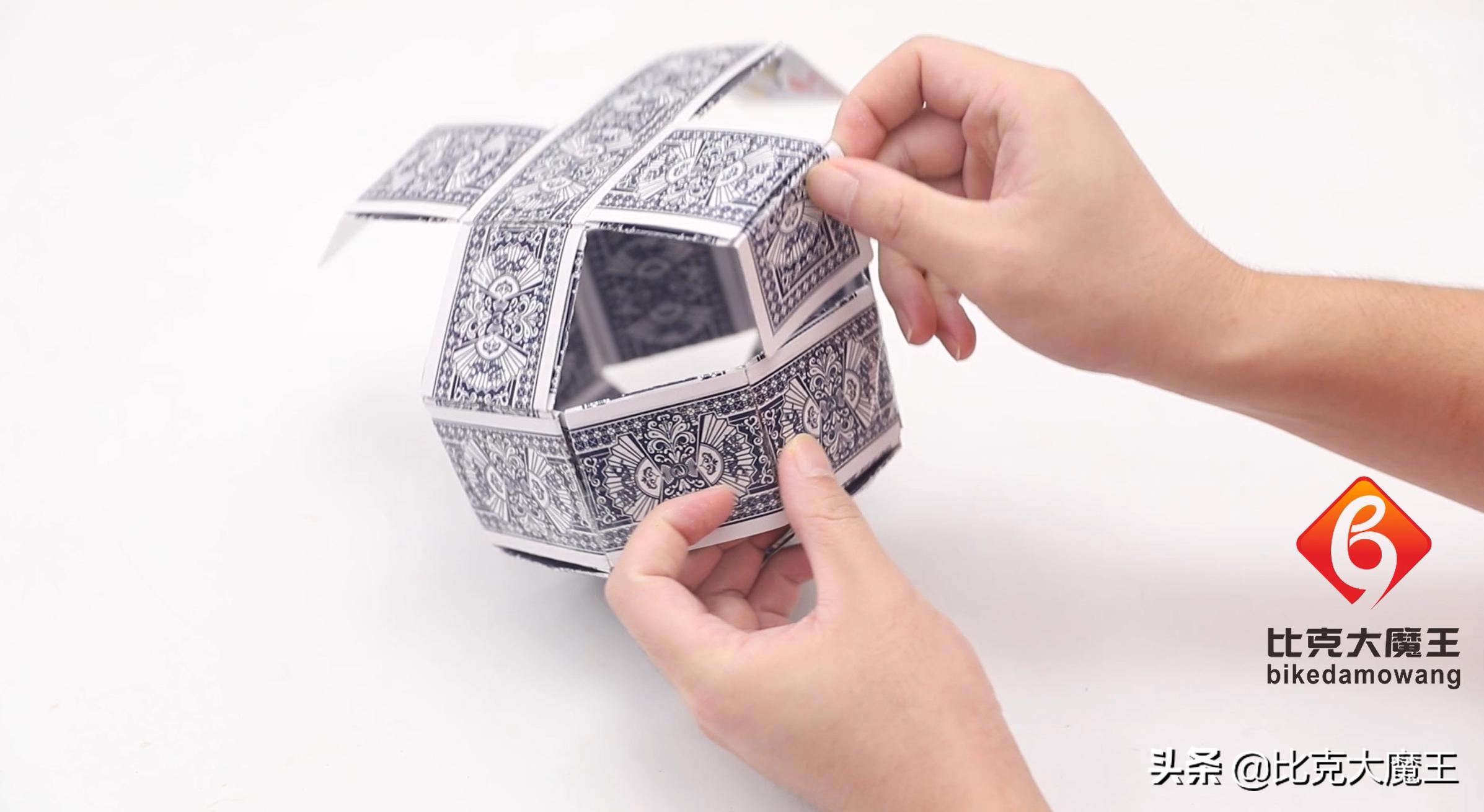 旧扑克牌别扔了，教你做解压圆球，拿到手就想玩，大人小孩都喜欢