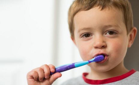 儿童牙膏不要什么成分的,儿童牙膏有什么不能买