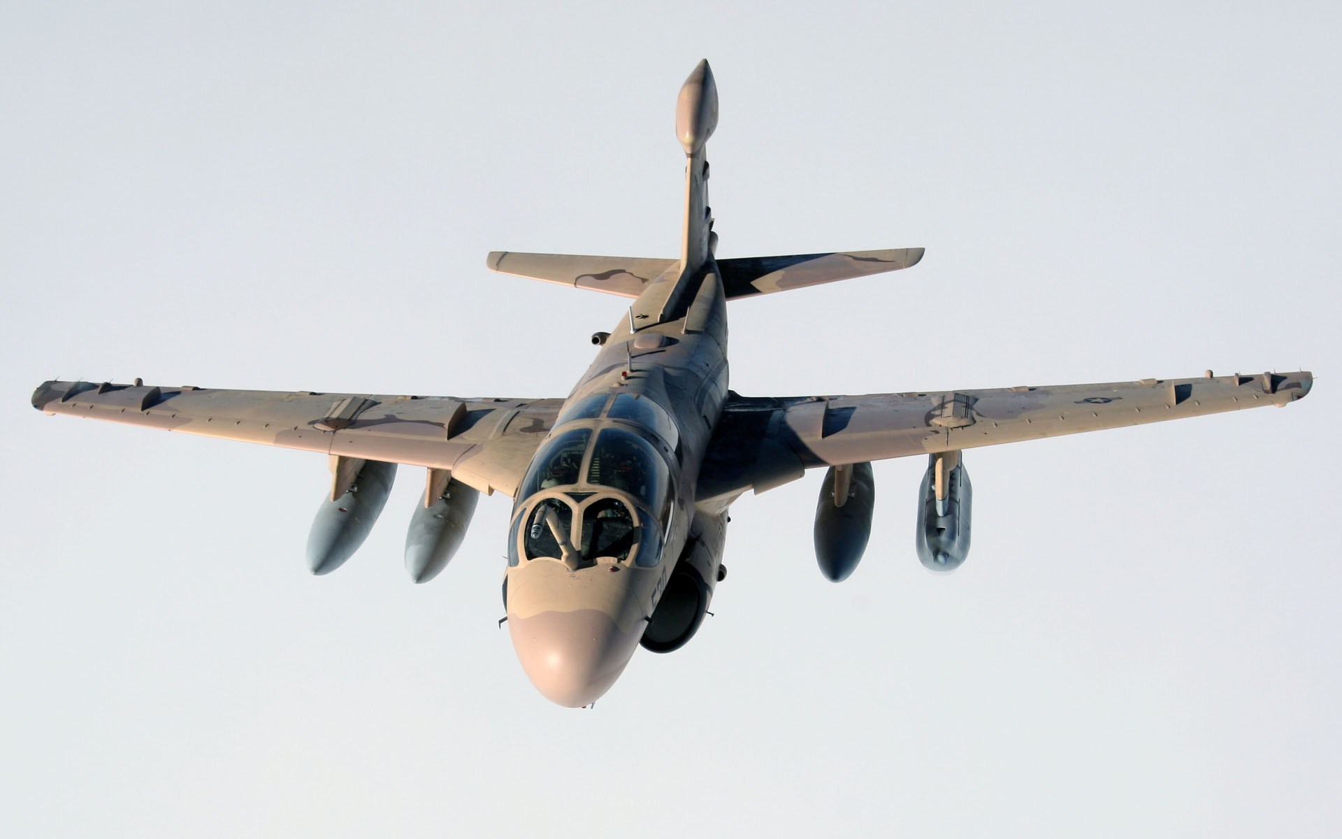 越南战争中比B-52轰炸机投弹还要多的飞机——A-6攻击机