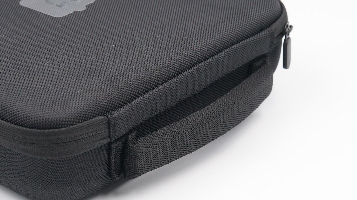 电钻拧三合一螺丝,微型手持小电钻拆解