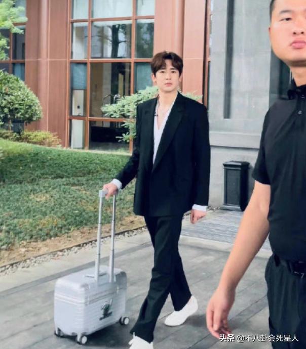 5人假冒外国人诈骗被抓后续,十名外籍明星在中国捞金