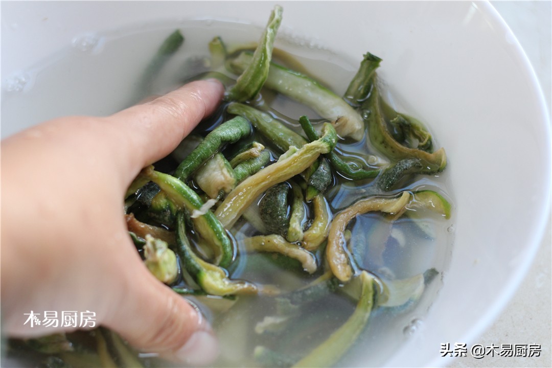 冬吃萝卜夏吃姜萝卜的神仙吃法,腌萝卜咸菜又脆又好吃的做法