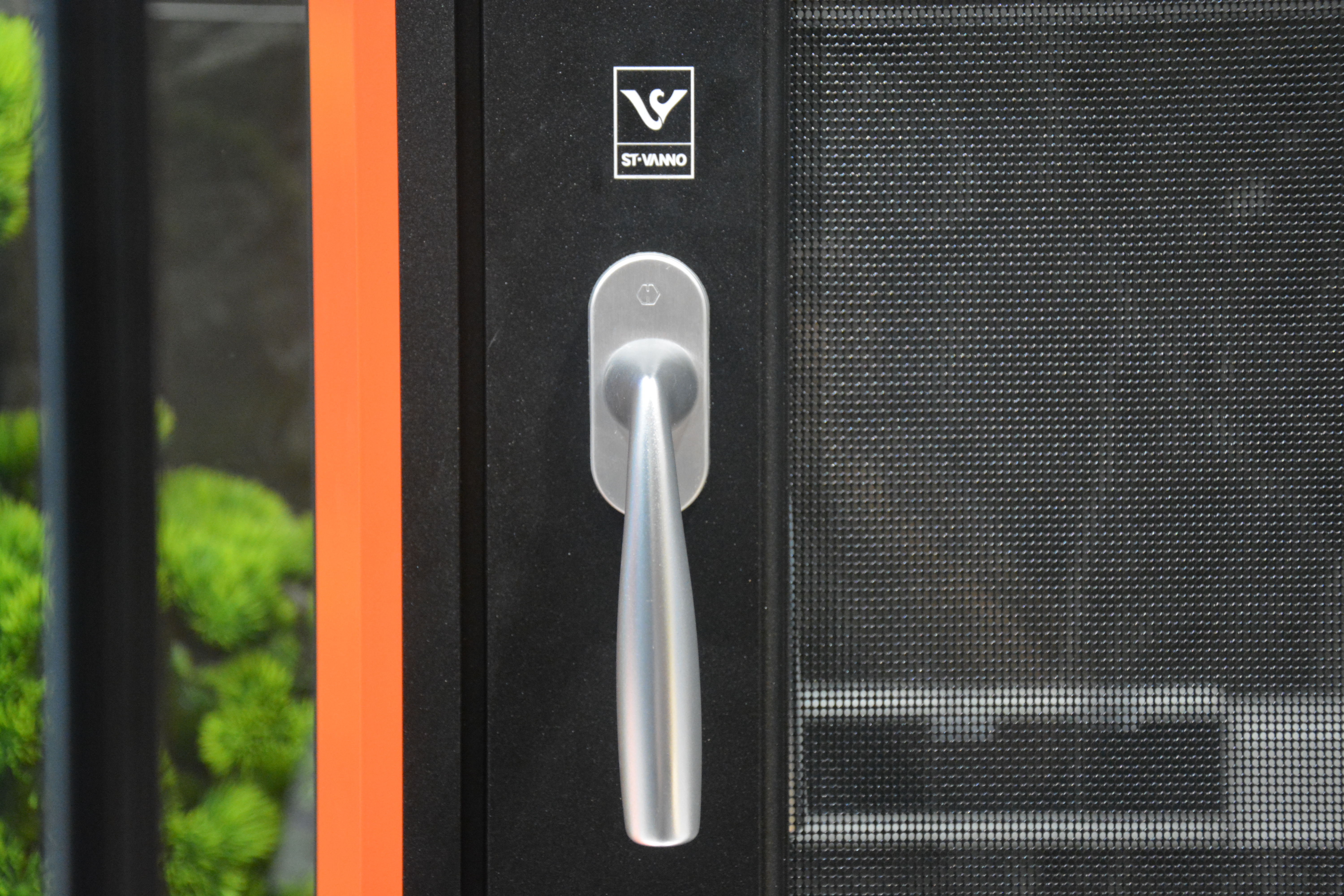 圣梵诺星睿106断桥窗仅需898元一平方？火了