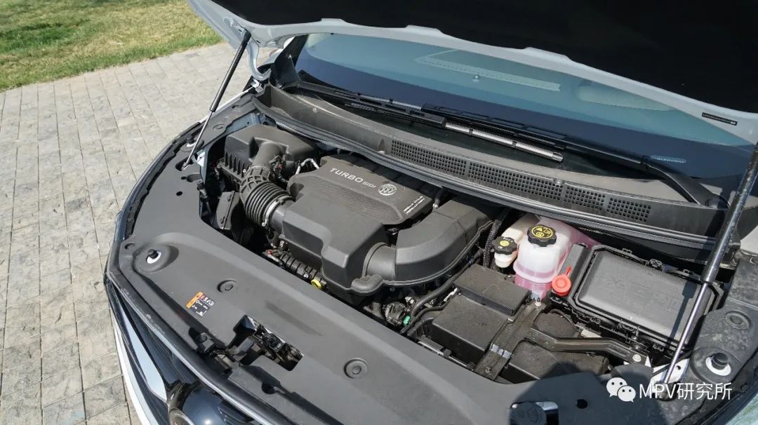 别克新gl8商务车报价及图片,别克gl8es尊享版新车优惠多少