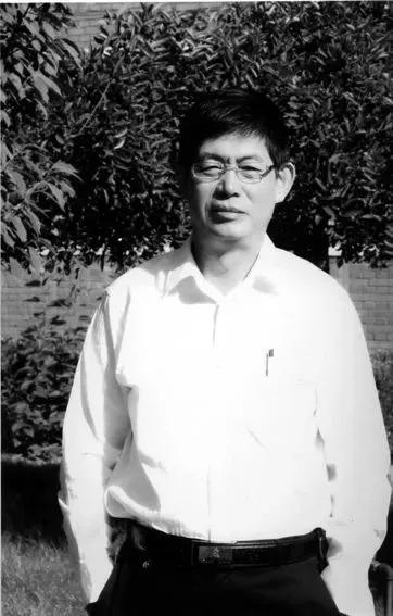 死亡远比你想象的可怕,死亡比活着需要更大的勇气