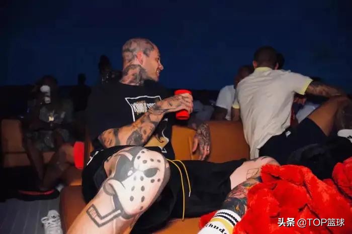 利拉德6球鞋换底,篮球鞋利拉德6