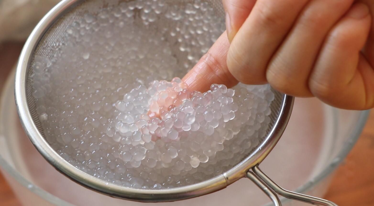 自制网红饮品，杨枝甘露，不加糖，好喝颜值高，夏天喝太安逸了