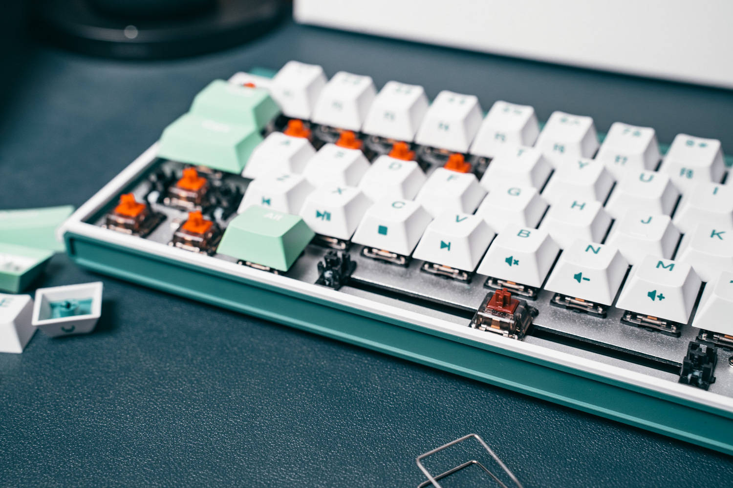 杜伽k330键盘限定,杜伽k310无光版键盘测评