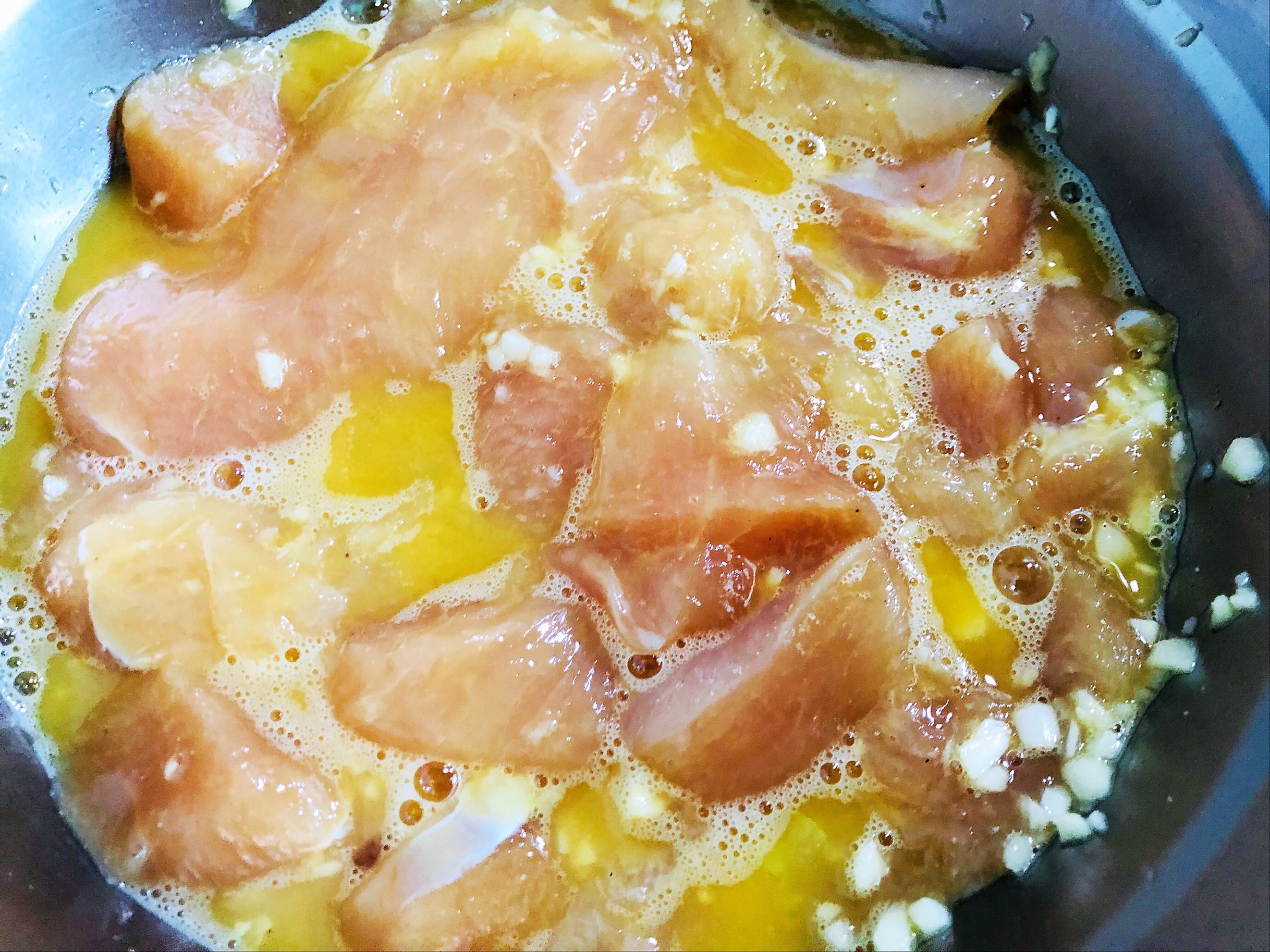 炸鸡块怎么腌制最好吃,炸鸡块怎么腌制不变色