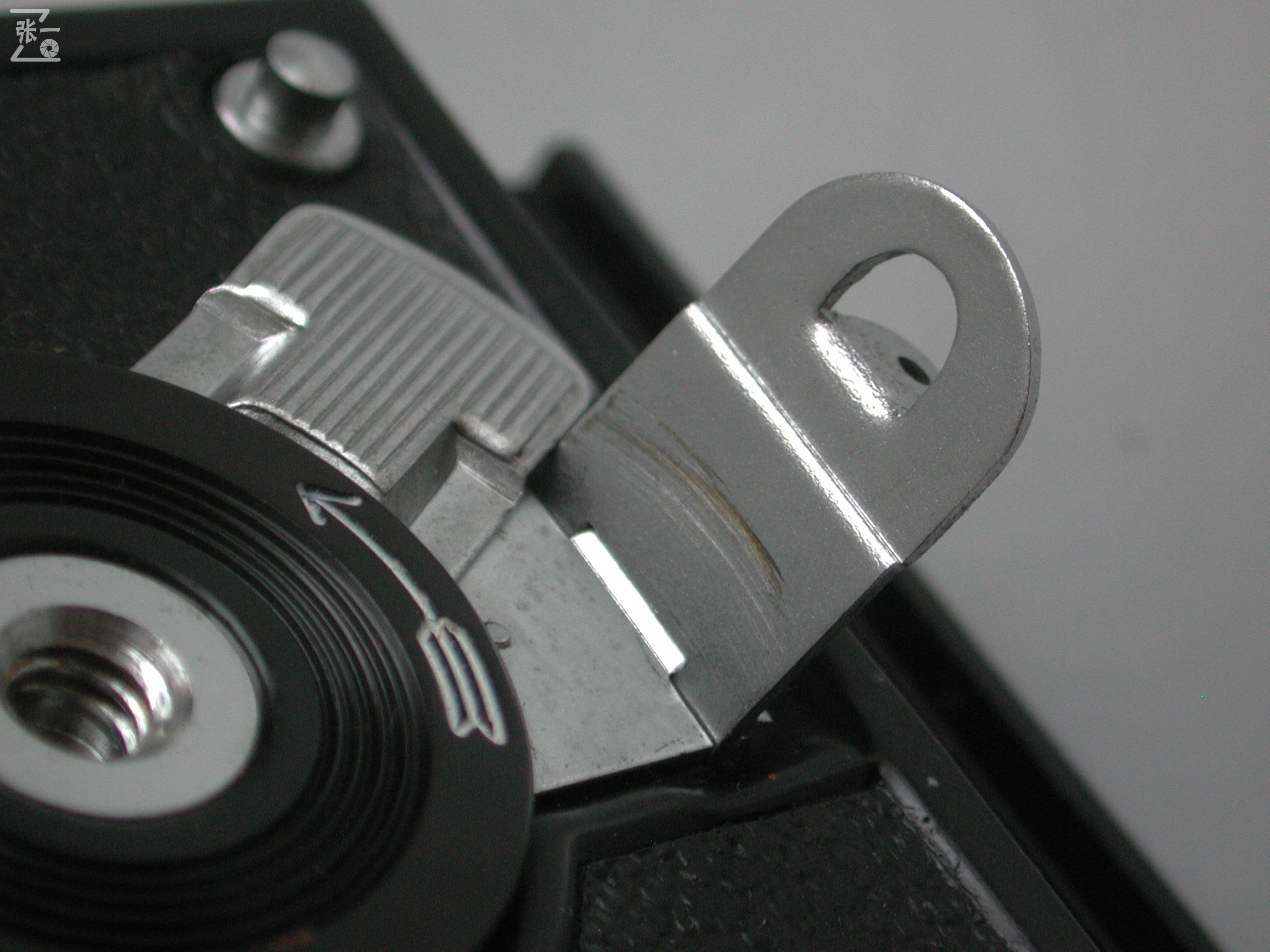 右手调焦的双反照相机：WalzflexIIIA！日本制造