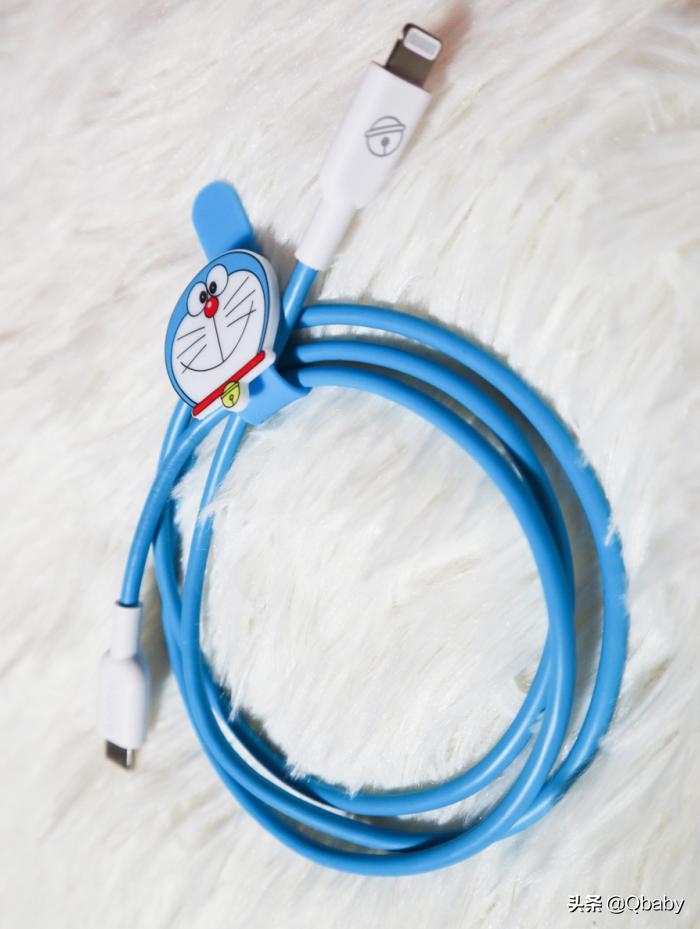 晒一晒我们的情侣手机和数码配件